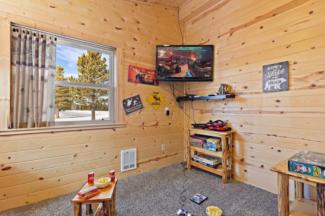 Huckleberry Hollow By Kabino Hot Tub Firepit Ps2 Satellite Grill Wifi Golf Course Island Park Zewnętrze zdjęcie